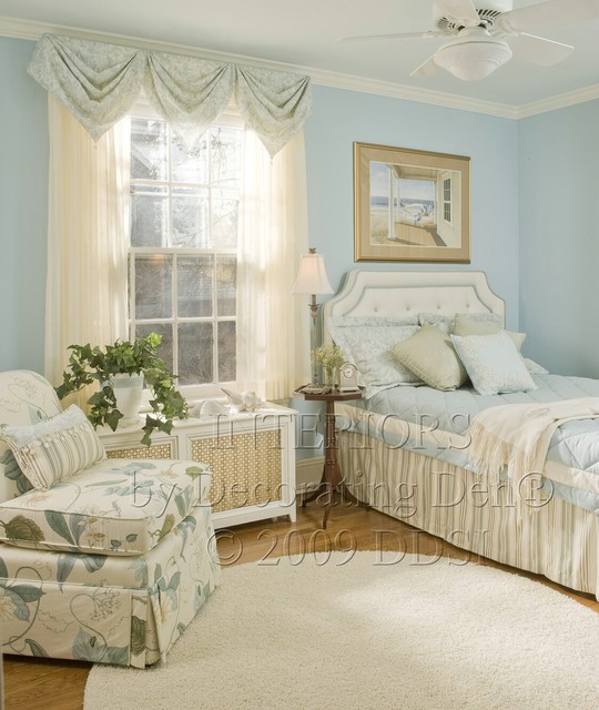 Fun with Windows traditional-bedroom