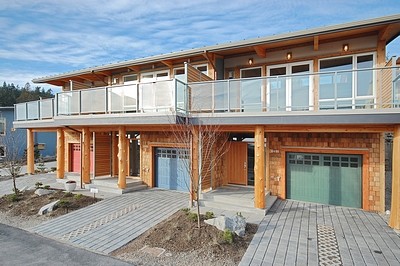 Wakefield Beach contemporary-exterior