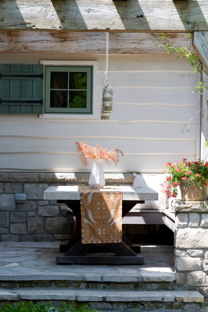 Outdoor Living traditional-patio