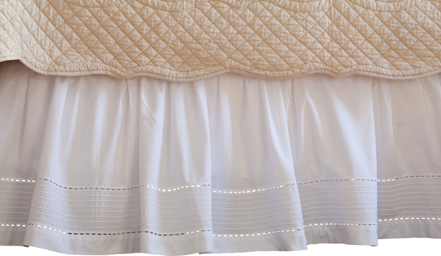 All Listings Superior Hotel Collection Thread Count Bed Skirt. % Cotton. Update the look of your bedroom with a Solid color Thread C ount % Cotton Bed Skirt. These thread count bed-skirt of premium long-staple cotton are
