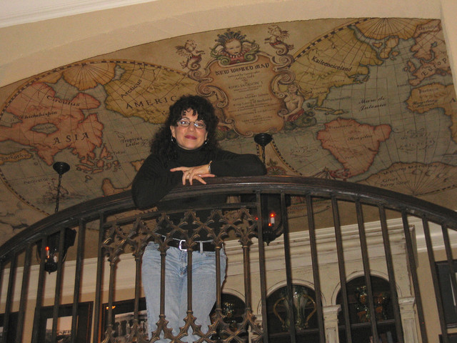Old World Map Mural traditional-living-room
