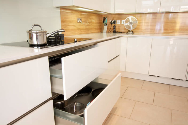 Handleless Kitchen Cabinets | handleless kitchen drawers modern kitchen cabinetry Handleless Kitchen Cabinets | handleless kitchen drawers modern kitchen cabinetry