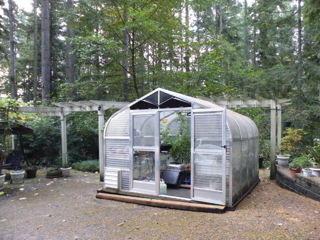 Model 1200 traditional garage and shed
