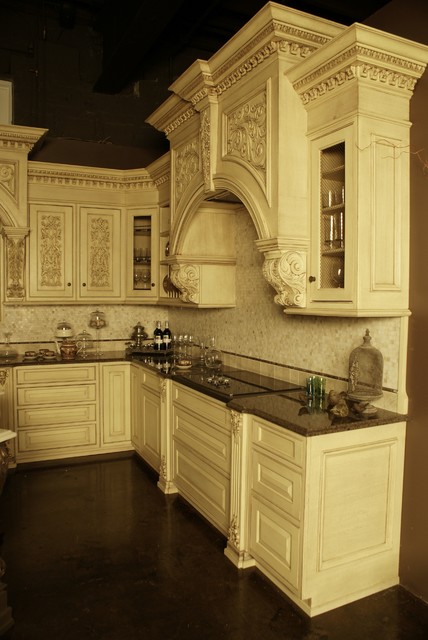 Showroom Kitchen traditional-kitchen