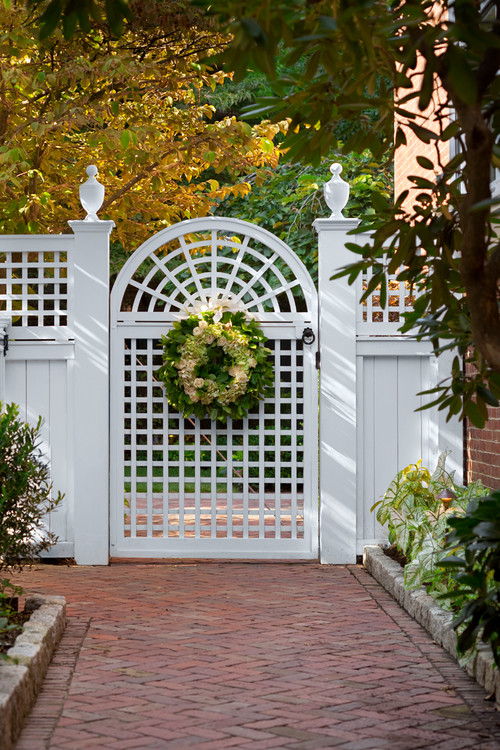 10 Design Ideas for Beautiful Garden Gates