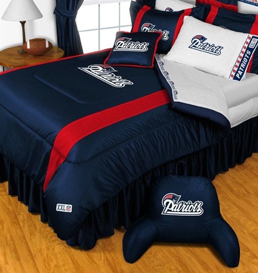 New England Patriots NFL Bedding - Sidelines Complete Set - Queen w/ 2 