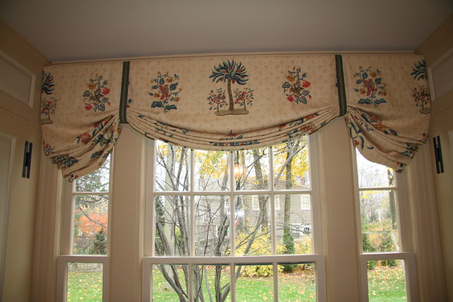 Fairfield County Antique traditional entry