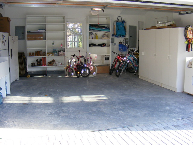Assorted closet pictures contemporary-garage-and-shed