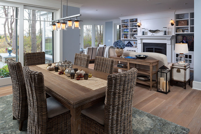 beach style dining room design