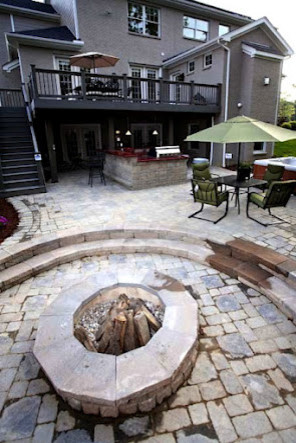 Homearama 2012 traditional patio
