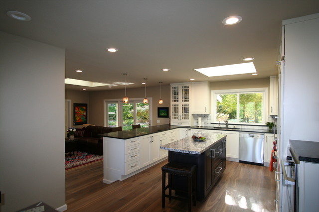 Oram traditional-kitchen