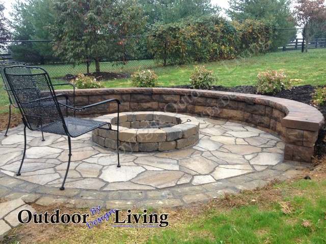 Patio Wall with Seating