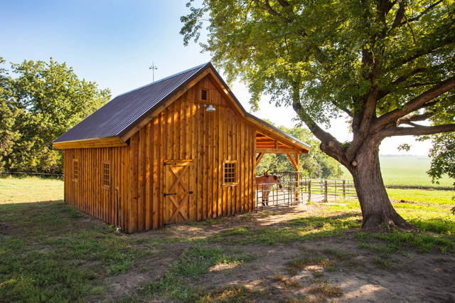 Horse Barn - Small in Size, Large in Character farmhouse-garage-and ...