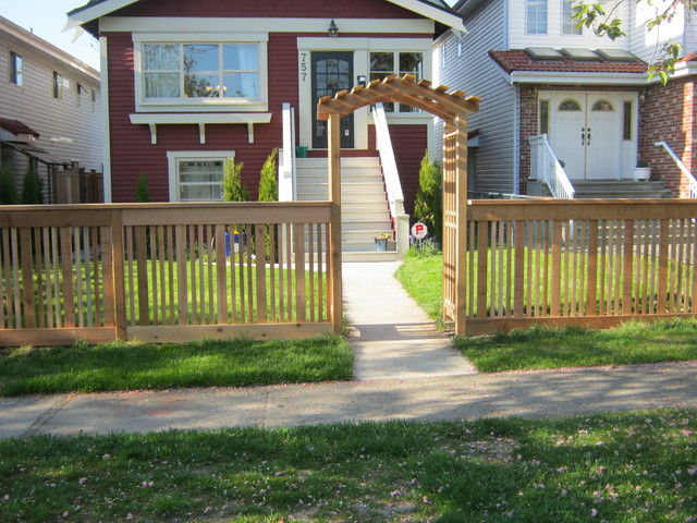 Front yard fence vancouver B.C. - Modern - other metro ...