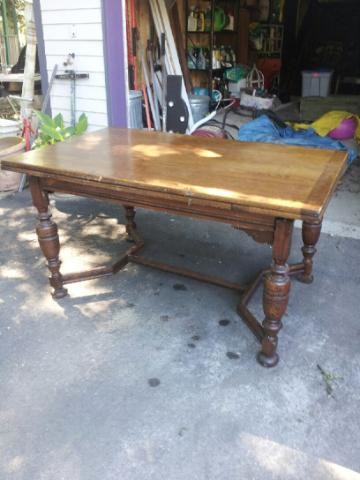 Old farmhouse table color help