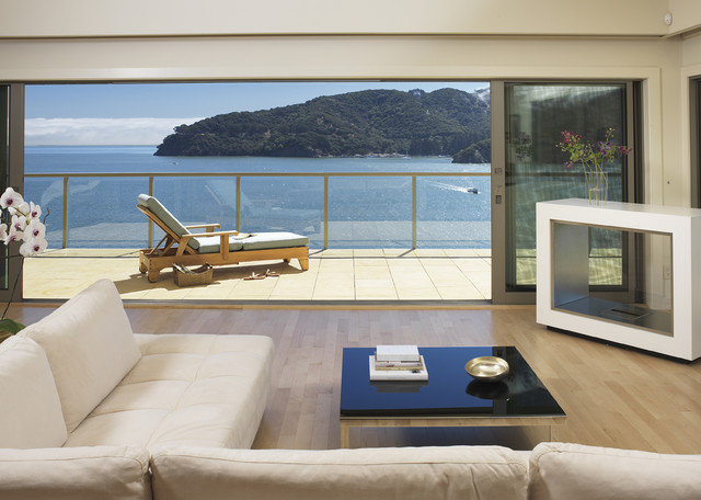 contemporary living room by Mahoney Architects & Interiors