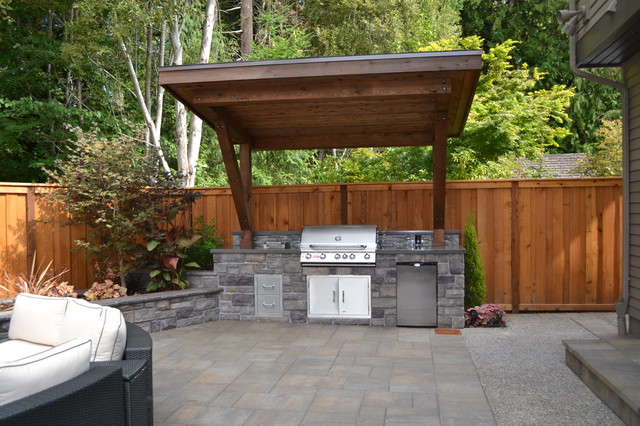 Outdoor Kitchen - Traditional - Patio - portland - by All ...