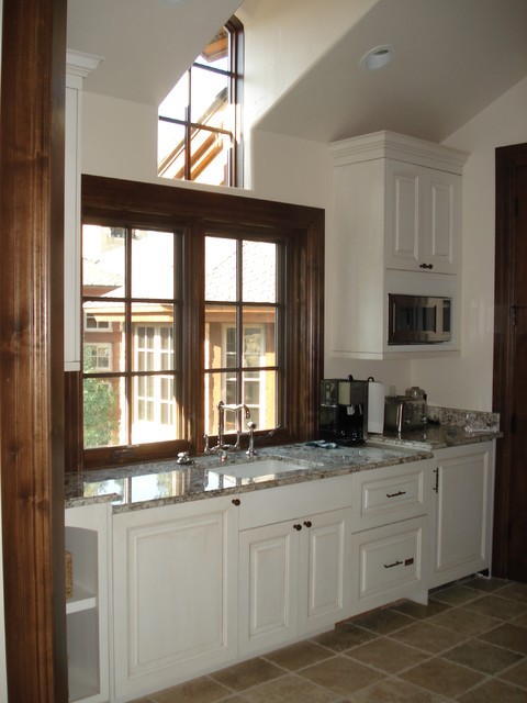 Shock Hill Home 8 traditional