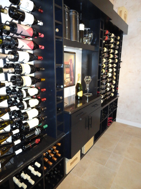 La Costa contemporary wine cellar