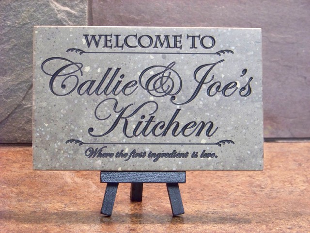 Custom Kitchen Sign traditional-artwork