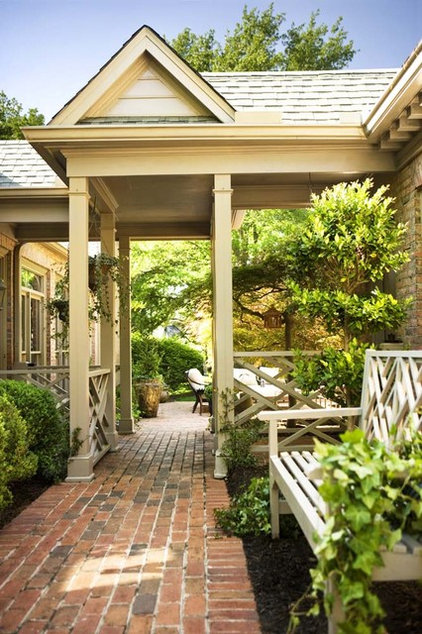 Traditional Patio Traditional Exterior