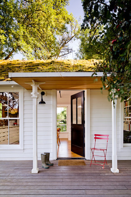 Farmhouse Porch by Jessica Helgerson Interior Design