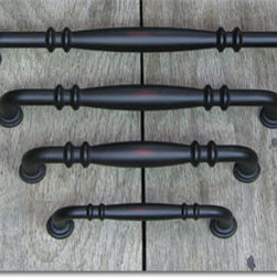 Shop Traditional Cabinet & Drawer Pulls on Houzz