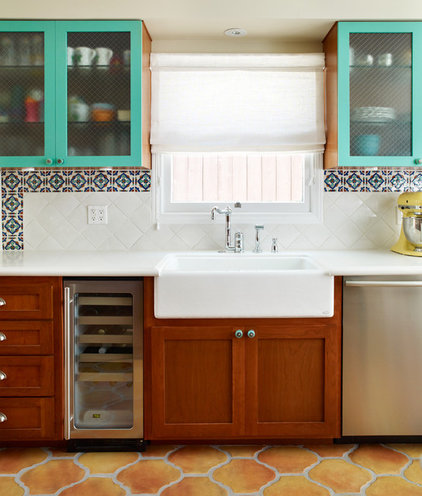 traditional kitchen by Erica Islas  / EMI Interior Design, Inc.