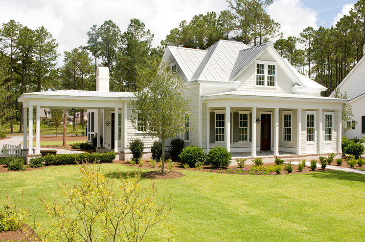 Traditional Exterior by Shoreline Construction and Development