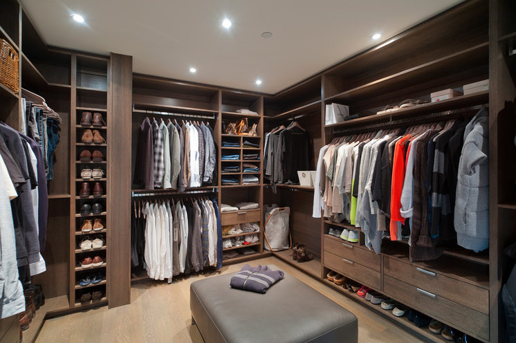 Contemporary Closet by Old World Kitchens & Custom Cabinets