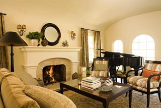 Traditional mediterranean living room