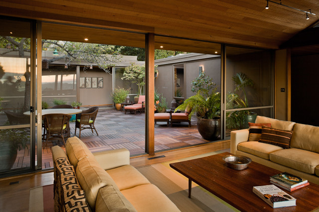 contemporary living room by Koch Architects, Inc.  Joanne Koch
