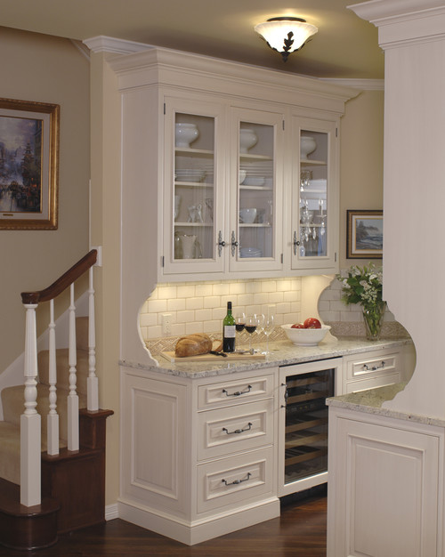 https://st.houzz.com/simgs/1e51ab2a0d7e7751_8-5349/traditional-kitchen.jpg