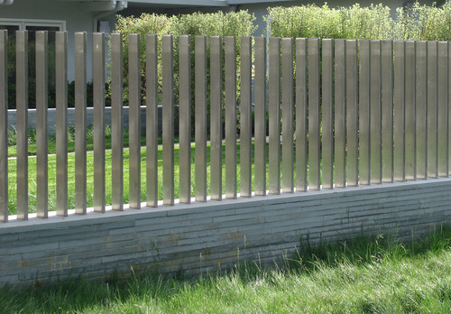 Creative ideas for your backyard fence