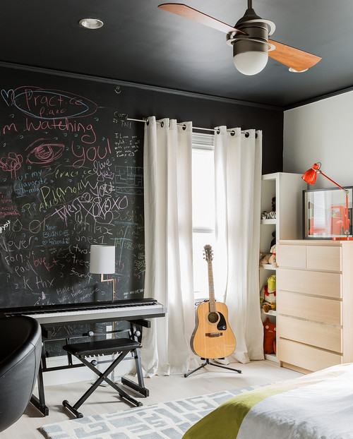 kids bedrooms are perfect for chalk paint