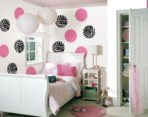 simple polka dots or geometrics are perfect for kids bedrooms