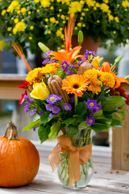 Decorate your house by using varied artificial flower arrangement ideas ...