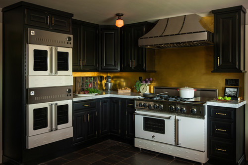 Do You Choose a Professional Range or Wall Oven and Cooktop?