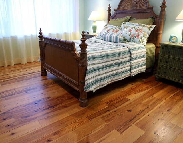 Antique Hickory Hardwood Flooring - Traditional - Bedroom - other metro ...