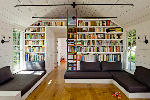Photo Courtesy: Farmhouse Living Room by Portland Interior Designers & Decorators Jessica Helgerson Interior Design