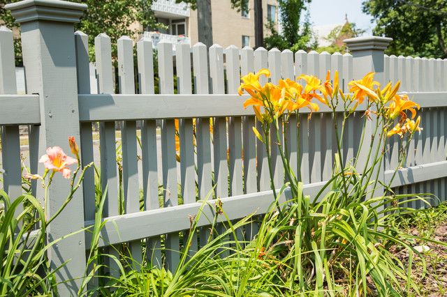 Chestnut Hill Cedar Picket Fence - Home Fencing And Gates - by West ...