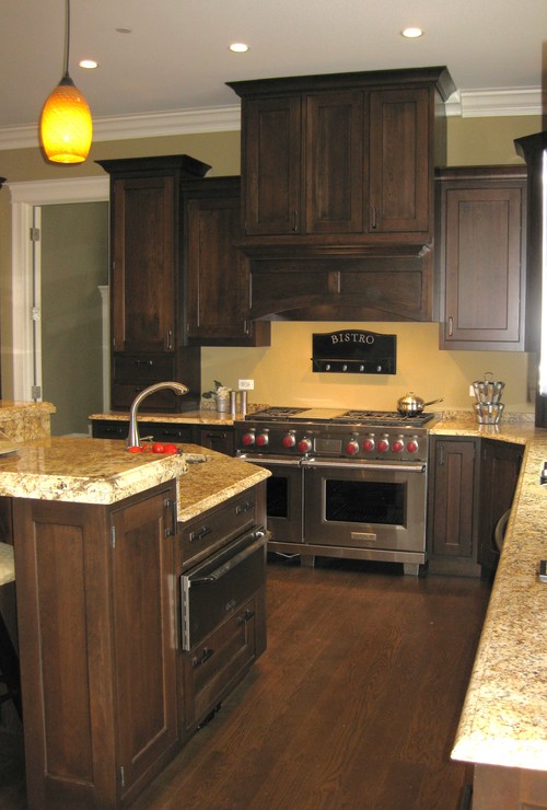 Yellow Granite Kitchen Walls Dark Wood Cabinets - What Colour Paint Goes With Dark Wood Cabinets